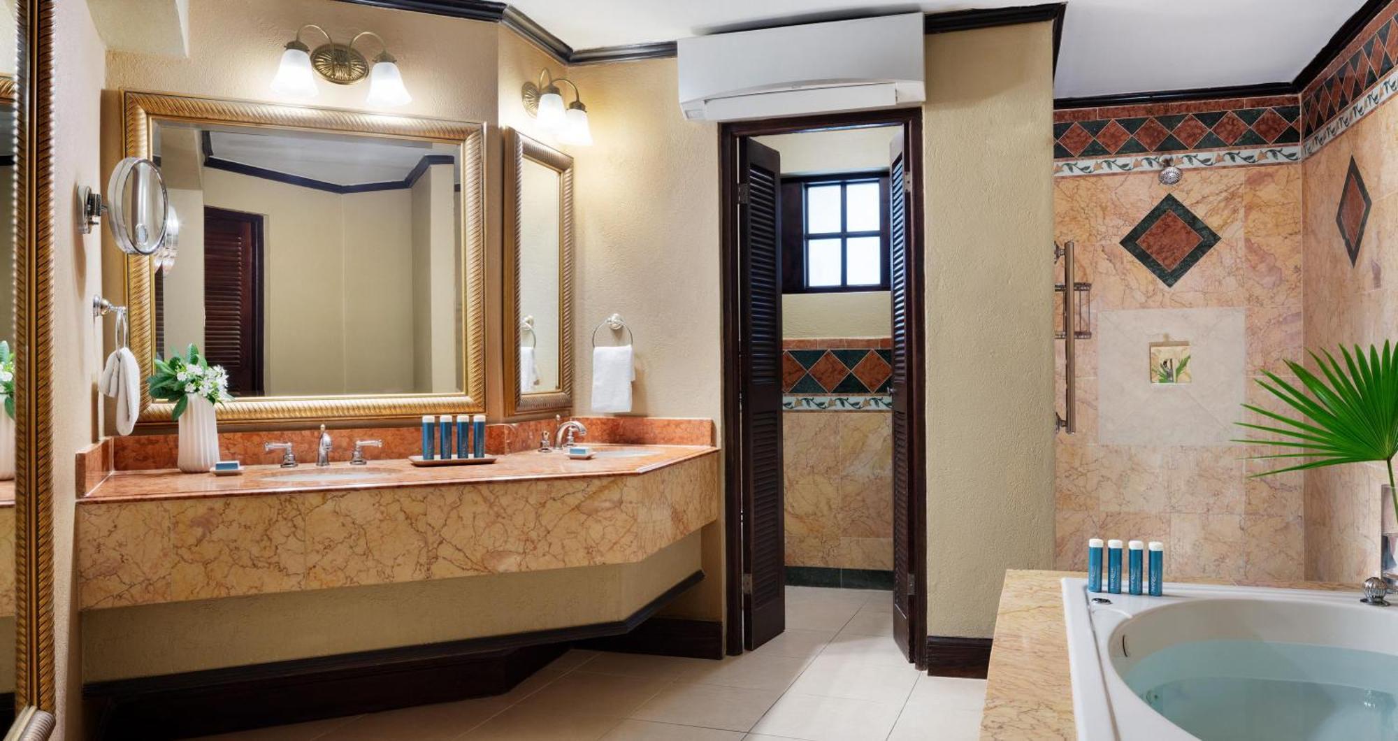 Sandals Royal Plantation All Inclusive - Couples Only (Adults Only) Очо Риос Екстериор снимка